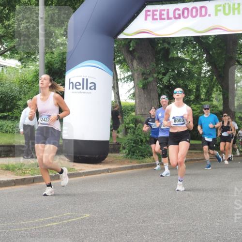 29.06.2025 - hella hamburg halbmarathon KatJ http://msf.ph/oto/8516063 29.06.2025 10:47:13 Zwischen KM18-KM19 5272, 8749 meine-sportfotos.de