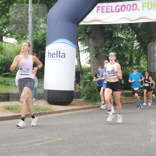 29.06.2025 - hella hamburg halbmarathon KatJ http://msf.ph/oto/8516069 29.06.2025 10:47:14 Zwischen KM18-KM19 5272, 8003 meine-sportfotos.de