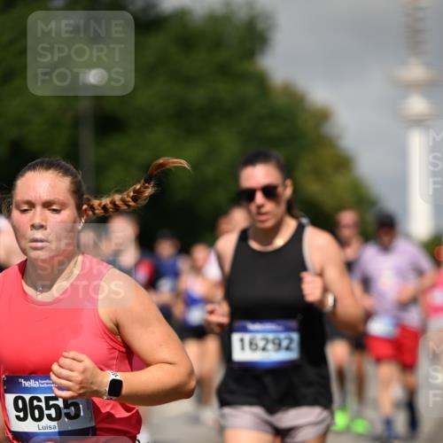 29.06.2025 - hella hamburg halbmarathon Dr. Thomas Lammeyer http://msf.ph/oto/8516083 29.06.2025 10:03:13 Kennedybrücke 1366, 1506, 1715, 1719, 1914, 1972, 2630, 2741, 2911, 4120, 4426, 4467, 4839, 5391, 5457, 5458, 5465, 5492, 5866, 6390, 6399, 6416, 6585, 7129, 7130, 7395, 7833, 7864, 8154, 8509, 8542, 8652, 8772, 9142, 9655, 9884, 9903, 9922, 10266, 10488, 10519, 11041, 11068 meine-sportfotos.de