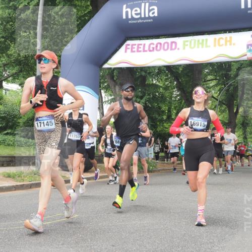 29.06.2025 - hella hamburg halbmarathon KatJ http://msf.ph/oto/8516190 29.06.2025 10:47:17 Zwischen KM18-KM19 5775, 5885, 6309, 7761, 8003 meine-sportfotos.de