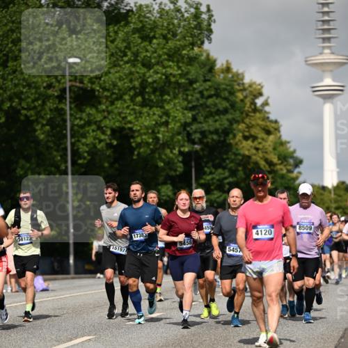 29.06.2025 - hella hamburg halbmarathon Dr. Thomas Lammeyer http://msf.ph/oto/8516292 29.06.2025 10:03:20 Kennedybrücke 1319, 1366, 1506, 1595, 1715, 1719, 1914, 2282, 2364, 2391, 2432, 2630, 2741, 2911, 4120, 4426, 4467, 4837, 5277, 5299, 5391, 5457, 5458, 5465, 5866, 6416, 7033, 7037, 7129, 7130, 7395, 7833, 8509, 8542, 8652, 8929, 9142, 9488, 9655, 9903, 9907, 9922, 10020, 10266, 10518, 10519, 11039, 11041, 11068 meine-sportfotos.de