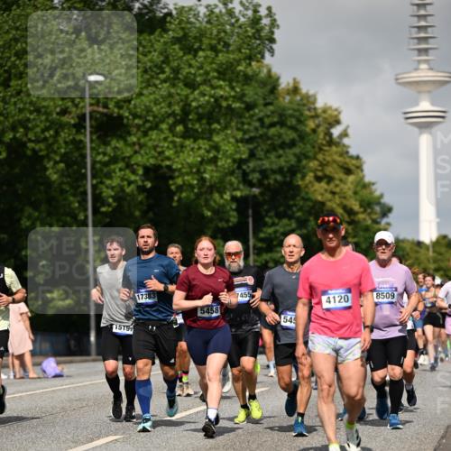 29.06.2025 - hella hamburg halbmarathon Dr. Thomas Lammeyer http://msf.ph/oto/8516324 29.06.2025 10:03:21 Kennedybrücke 1319, 1366, 1506, 1595, 1715, 1719, 1914, 2282, 2364, 2391, 2432, 2630, 2741, 2911, 4120, 4426, 4467, 4837, 5277, 5299, 5391, 5457, 5458, 5465, 5866, 6416, 7033, 7037, 7129, 7130, 7395, 7833, 8509, 8542, 8652, 8929, 9142, 9488, 9655, 9903, 9907, 9922, 10020, 10518, 10519, 11039, 11041, 11068 meine-sportfotos.de