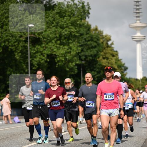 29.06.2025 - hella hamburg halbmarathon Dr. Thomas Lammeyer http://msf.ph/oto/8516337 29.06.2025 10:03:22 Kennedybrücke 1319, 1366, 1506, 1595, 1715, 1719, 1914, 2282, 2364, 2391, 2432, 2630, 2741, 2911, 3668, 4120, 4426, 4467, 4837, 5277, 5299, 5391, 5457, 5458, 5465, 5866, 6416, 7033, 7037, 7129, 7130, 7395, 7833, 8509, 8542, 8652, 8929, 9142, 9488, 9655, 9903, 9907, 9922, 9984, 10020, 10518, 10519, 11039, 11041, 11068 meine-sportfotos.de