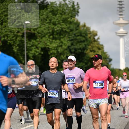 29.06.2025 - hella hamburg halbmarathon Dr. Thomas Lammeyer http://msf.ph/oto/8516385 29.06.2025 10:03:23 Kennedybrücke 1319, 1366, 1506, 1595, 1715, 1719, 1914, 2282, 2364, 2391, 2432, 2630, 2741, 2911, 3668, 4120, 4426, 4467, 4837, 5277, 5299, 5457, 5458, 5465, 5866, 6416, 7033, 7037, 7129, 7130, 7395, 7833, 8509, 8542, 8652, 8929, 9142, 9488, 9655, 9903, 9907, 9922, 9984, 10020, 10518, 10519, 11039, 11041 meine-sportfotos.de
