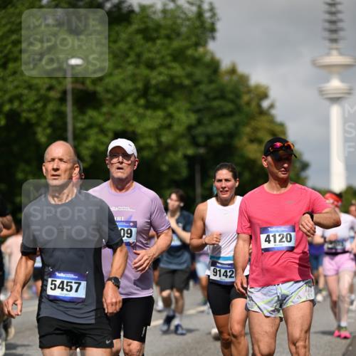 29.06.2025 - hella hamburg halbmarathon Dr. Thomas Lammeyer http://msf.ph/oto/8516433 29.06.2025 10:03:24 Kennedybrücke 1319, 1366, 1506, 1595, 1715, 1719, 1914, 2282, 2364, 2391, 2432, 2630, 2911, 3668, 4120, 4426, 4467, 4837, 5277, 5299, 5457, 5458, 5465, 5866, 6416, 7033, 7037, 7129, 7130, 7395, 7547, 7833, 8509, 8542, 8652, 8929, 9142, 9488, 9903, 9907, 9922, 9984, 10020, 10518, 10519, 11039, 11041 meine-sportfotos.de