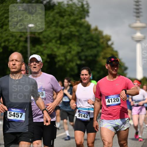 29.06.2025 - hella hamburg halbmarathon Dr. Thomas Lammeyer http://msf.ph/oto/8516443 29.06.2025 10:03:25 Kennedybrücke 1319, 1366, 1506, 1595, 1715, 1719, 1914, 2282, 2364, 2391, 2432, 2630, 3668, 3836, 4120, 4426, 4467, 4837, 5277, 5299, 5457, 5458, 5465, 5866, 6416, 7033, 7037, 7129, 7130, 7395, 7547, 7833, 8509, 8542, 8652, 8929, 9142, 9488, 9903, 9907, 9922, 9984, 10020, 10518, 10519, 11039, 11041 meine-sportfotos.de