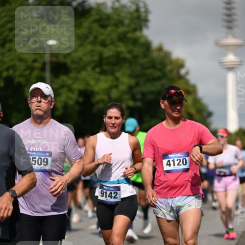 29.06.2025 - hella hamburg halbmarathon Dr. Thomas Lammeyer http://msf.ph/oto/8516460 29.06.2025 10:03:25 Kennedybrücke 1319, 1366, 1506, 1595, 1715, 1719, 1914, 2282, 2364, 2391, 2432, 2630, 3668, 3836, 4120, 4426, 4467, 4837, 5277, 5299, 5457, 5458, 5465, 5866, 6416, 7033, 7037, 7129, 7130, 7395, 7547, 7833, 8509, 8542, 8652, 8929, 9142, 9488, 9903, 9907, 9922, 9984, 10020, 10518, 10519, 11039, 11041 meine-sportfotos.de