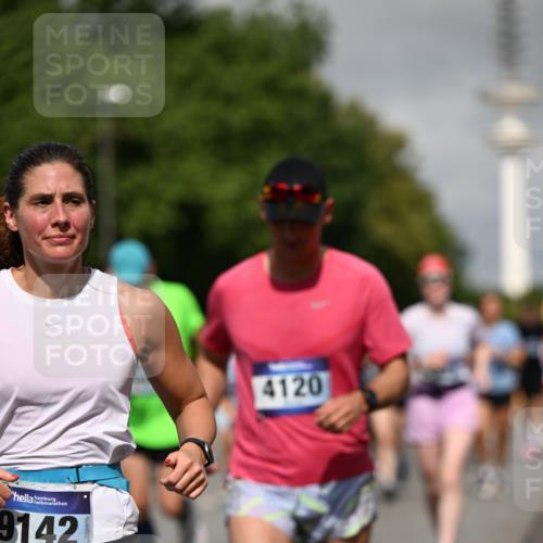29.06.2025 - hella hamburg halbmarathon Dr. Thomas Lammeyer http://msf.ph/oto/8516521 29.06.2025 10:03:27 Kennedybrücke 1319, 1366, 1506, 1595, 1914, 2282, 2364, 2391, 2432, 2630, 3668, 3836, 4120, 4426, 4467, 4837, 5277, 5299, 5457, 5458, 5465, 5866, 6416, 7033, 7037, 7395, 7547, 7833, 8509, 8542, 8652, 8929, 9142, 9488, 9903, 9907, 9922, 9984, 10020, 10518, 10519, 11039, 11041 meine-sportfotos.de