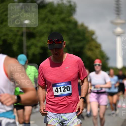 29.06.2025 - hella hamburg halbmarathon Dr. Thomas Lammeyer http://msf.ph/oto/8516526 29.06.2025 10:03:27 Kennedybrücke 1319, 1366, 1506, 1595, 1914, 2282, 2364, 2391, 2432, 2630, 3668, 3836, 4120, 4426, 4467, 4837, 5277, 5299, 5457, 5458, 5465, 5866, 6416, 7033, 7037, 7395, 7547, 7833, 8509, 8542, 8652, 8929, 9142, 9488, 9903, 9907, 9922, 9984, 10020, 10518, 10519, 11039, 11041 meine-sportfotos.de