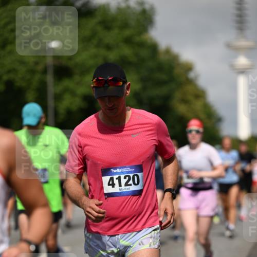 29.06.2025 - hella hamburg halbmarathon Dr. Thomas Lammeyer http://msf.ph/oto/8516532 29.06.2025 10:03:27 Kennedybrücke 1319, 1366, 1506, 1595, 1914, 2282, 2364, 2391, 2432, 2630, 3668, 3836, 4120, 4426, 4467, 4837, 5277, 5299, 5457, 5458, 5465, 5866, 6416, 7033, 7037, 7395, 7547, 7833, 8509, 8542, 8652, 8929, 9142, 9488, 9903, 9907, 9922, 9984, 10020, 10518, 10519, 11039, 11041 meine-sportfotos.de