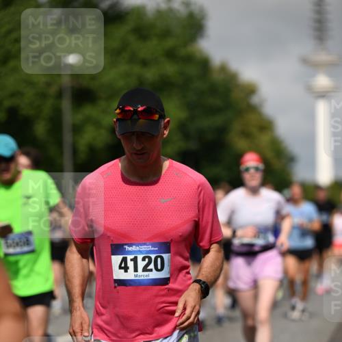 29.06.2025 - hella hamburg halbmarathon Dr. Thomas Lammeyer http://msf.ph/oto/8516548 29.06.2025 10:03:27 Kennedybrücke 1319, 1366, 1506, 1595, 1914, 2282, 2364, 2391, 2432, 2630, 3668, 3836, 4120, 4426, 4467, 4837, 5277, 5299, 5457, 5458, 5465, 5866, 6416, 7033, 7037, 7395, 7547, 7833, 8509, 8542, 8652, 8929, 9142, 9488, 9903, 9907, 9922, 9984, 10020, 10518, 10519, 11039, 11041 meine-sportfotos.de