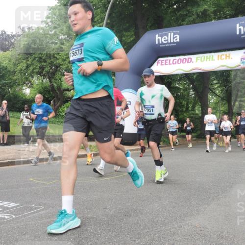 29.06.2025 - hella hamburg halbmarathon KatJ http://msf.ph/oto/8516567 29.06.2025 10:47:33 Zwischen KM18-KM19 1364, 1420, 1653, 2391, 3097, 4068, 4592, 6487, 6921, 7759, 8191 meine-sportfotos.de