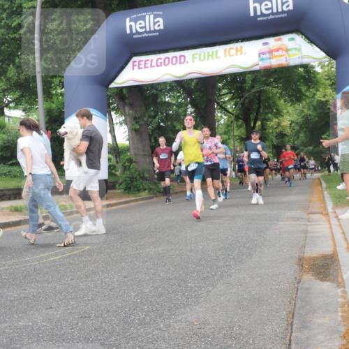 29.06.2025 - hella hamburg halbmarathon KatJ http://msf.ph/oto/8516722 29.06.2025 10:47:41 Zwischen KM18-KM19 1006, 1414, 1453, 2011, 2086, 3097, 6921, 7033 meine-sportfotos.de
