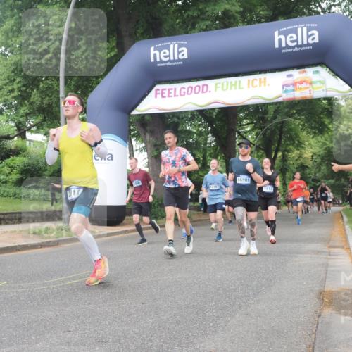 29.06.2025 - hella hamburg halbmarathon KatJ http://msf.ph/oto/8516802 29.06.2025 10:47:43 Zwischen KM18-KM19 1006, 1414, 1453, 2011, 2086, 2322, 2323 meine-sportfotos.de
