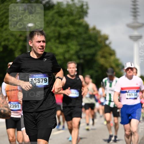 29.06.2025 - hella hamburg halbmarathon Dr. Thomas Lammeyer http://msf.ph/oto/8516824 29.06.2025 10:03:35 Kennedybrücke 1125, 1319, 1595, 1642, 1834, 1914, 1955, 2282, 2364, 2391, 2432, 2676, 2910, 3279, 3668, 3836, 4120, 4426, 4837, 5015, 5134, 5277, 5299, 5420, 5457, 5458, 5465, 6414, 6415, 6587, 7033, 7037, 7547, 7833, 8285, 8330, 8509, 8542, 8652, 8929, 9142, 9488, 9903, 9907, 9984, 10020, 10093, 10518, 10519, 11039 meine-sportfotos.de