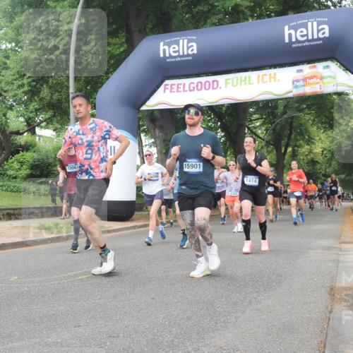 29.06.2025 - hella hamburg halbmarathon KatJ http://msf.ph/oto/8516844 29.06.2025 10:47:44 Zwischen KM18-KM19 1006, 1190, 1414, 1453, 2011, 2086, 2322, 2323 meine-sportfotos.de