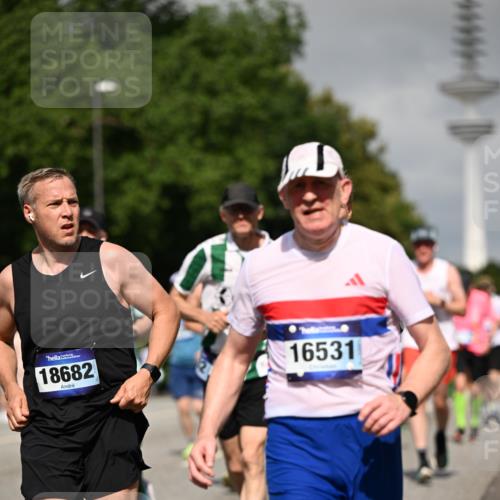 29.06.2025 - hella hamburg halbmarathon Dr. Thomas Lammeyer http://msf.ph/oto/8516900 29.06.2025 10:03:37 Kennedybrücke 1125, 1319, 1595, 1642, 1834, 1914, 1955, 2282, 2364, 2391, 2432, 2676, 2910, 3279, 3668, 3836, 4120, 4426, 4837, 5015, 5134, 5277, 5299, 5420, 5457, 5458, 5465, 6414, 6415, 6587, 7033, 7037, 7547, 8223, 8285, 8330, 8509, 8542, 8652, 8929, 9142, 9488, 9903, 9907, 9984, 10020, 10093, 10518, 10519, 11039 meine-sportfotos.de