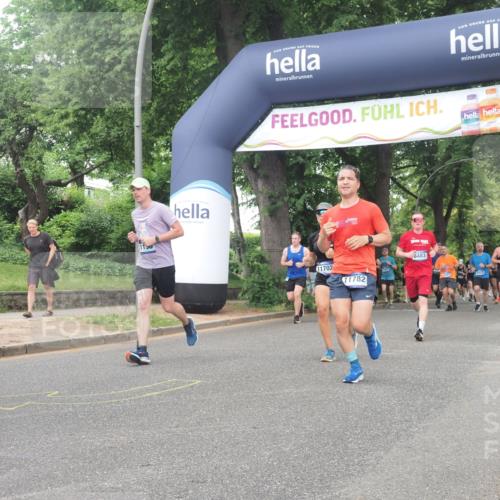 29.06.2025 - hella hamburg halbmarathon KatJ http://msf.ph/oto/8516927 29.06.2025 10:47:46 Zwischen KM18-KM19 1006, 1190, 1414, 2011, 2322, 2323, 8483 meine-sportfotos.de