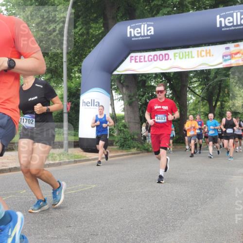29.06.2025 - hella hamburg halbmarathon KatJ http://msf.ph/oto/8517000 29.06.2025 10:47:48 Zwischen KM18-KM19 1190, 1414, 2322, 2323, 8421, 8483 meine-sportfotos.de