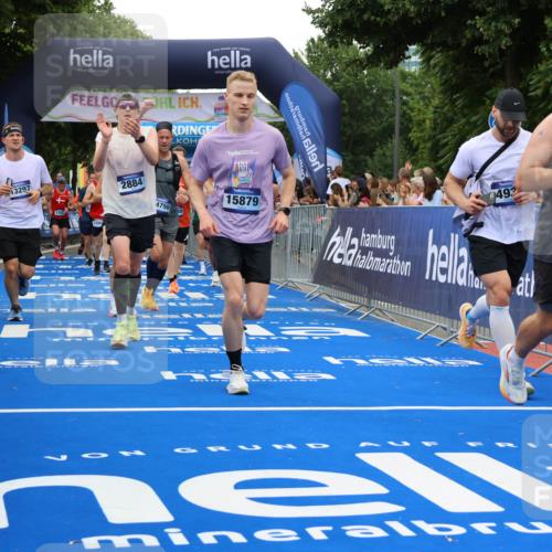 29.06.2025 - hella hamburg halbmarathon Strokosch-Dieckow http://msf.ph/oto/8517021 29.06.2025 10:55:01 Ziel 1327, 2448, 2884, 3041, 3652, 3791, 3945, 4249, 4616, 4938, 5020, 6355, 6433, 6994, 8514, 8691, 8698, 9060, 9380, 10191, 10192, 10266, 11333, 11976, 12961, 13297, 13988, 14638, 14750, 14845, 14948, 15126, 15156, 15879, 16047, 16630, 17803, 17842, 18181, 18325 meine-sportfotos.de