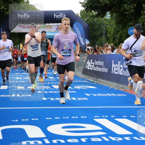 29.06.2025 - hella hamburg halbmarathon Strokosch-Dieckow http://msf.ph/oto/8517028 29.06.2025 10:55:01 Ziel 1327, 2448, 2884, 3041, 3652, 3791, 3945, 4249, 4616, 4938, 5020, 6355, 6433, 6994, 8514, 8691, 8698, 9060, 9380, 10191, 10192, 10266, 11333, 11976, 12961, 13297, 13988, 14638, 14750, 14845, 14948, 15126, 15156, 15879, 16047, 16630, 17803, 17842, 18181, 18325 meine-sportfotos.de