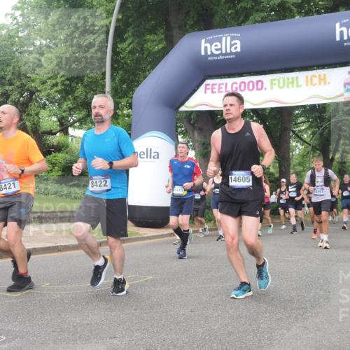 29.06.2025 - hella hamburg halbmarathon KatJ http://msf.ph/oto/8517096 29.06.2025 10:47:51 Zwischen KM18-KM19 1190, 8154, 8421, 8422, 8483 meine-sportfotos.de