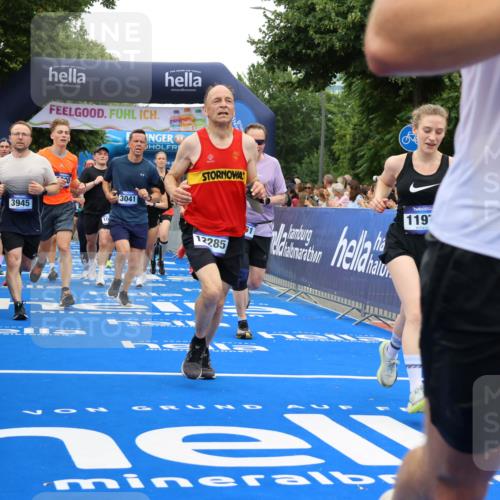 29.06.2025 - hella hamburg halbmarathon Strokosch-Dieckow http://msf.ph/oto/8517175 29.06.2025 10:55:06 Ziel 1549, 1628, 2119, 2448, 2884, 3041, 3791, 3945, 4249, 4616, 4903, 4938, 6355, 8691, 8973, 9060, 9361, 9380, 10188, 10191, 10192, 10582, 11333, 11747, 11976, 12248, 12961, 13297, 14750, 14834, 14948, 15126, 15854, 15879, 16108, 16630, 17803, 17842, 18031, 18966 meine-sportfotos.de