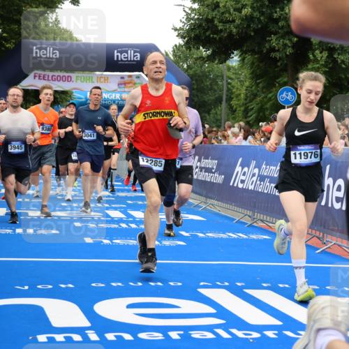 29.06.2025 - hella hamburg halbmarathon Strokosch-Dieckow http://msf.ph/oto/8517181 29.06.2025 10:55:06 Ziel 1549, 1628, 2119, 2448, 2884, 3041, 3791, 3945, 4249, 4616, 4903, 4938, 6355, 8691, 8973, 9060, 9361, 9380, 10188, 10191, 10192, 10582, 11333, 11747, 11976, 12248, 12961, 13297, 14750, 14834, 14948, 15126, 15854, 15879, 16108, 16630, 17803, 17842, 18031, 18966 meine-sportfotos.de