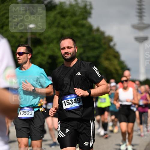 29.06.2025 - hella hamburg halbmarathon Dr. Thomas Lammeyer http://msf.ph/oto/8517195 29.06.2025 10:03:46 Kennedybrücke 1006, 1125, 1595, 1642, 1834, 1955, 2099, 2282, 2364, 2391, 2432, 2676, 2910, 3279, 3668, 3836, 4231, 5015, 5134, 5277, 5299, 5420, 6202, 6414, 6415, 6581, 6587, 7037, 7547, 7786, 8223, 8285, 8330, 8394, 8402, 8520, 8573, 8929, 9488, 9907, 9984, 10020, 10031, 10093, 10518 meine-sportfotos.de