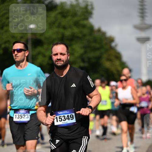 29.06.2025 - hella hamburg halbmarathon Dr. Thomas Lammeyer http://msf.ph/oto/8517197 29.06.2025 10:03:46 Kennedybrücke 1006, 1125, 1595, 1642, 1834, 1955, 2099, 2282, 2364, 2391, 2432, 2676, 2910, 3279, 3668, 3836, 4231, 5015, 5134, 5277, 5299, 5420, 6202, 6414, 6415, 6581, 6587, 7037, 7547, 7786, 8223, 8285, 8330, 8394, 8402, 8520, 8573, 8929, 9488, 9907, 9984, 10020, 10031, 10093, 10518 meine-sportfotos.de