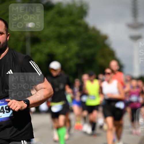 29.06.2025 - hella hamburg halbmarathon Dr. Thomas Lammeyer http://msf.ph/oto/8517224 29.06.2025 10:03:47 Kennedybrücke 1006, 1125, 1595, 1642, 1834, 1955, 2099, 2364, 2391, 2432, 2676, 2910, 3279, 3668, 3836, 4231, 5015, 5134, 5277, 5420, 6202, 6414, 6415, 6581, 6587, 7547, 7786, 8223, 8285, 8330, 8394, 8402, 8520, 8573, 8929, 9488, 9907, 9984, 10031, 10093, 11158 meine-sportfotos.de