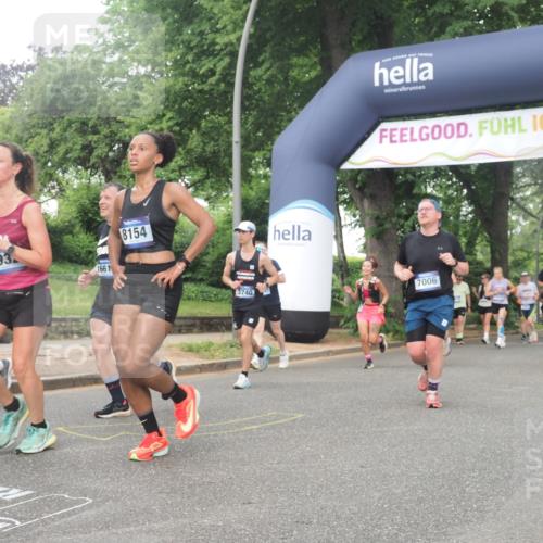 29.06.2025 - hella hamburg halbmarathon KatJ http://msf.ph/oto/8517249 29.06.2025 10:47:55 Zwischen KM18-KM19 3740, 5602, 5603, 5708, 6580, 7006, 7757, 8154, 8421, 8422 meine-sportfotos.de