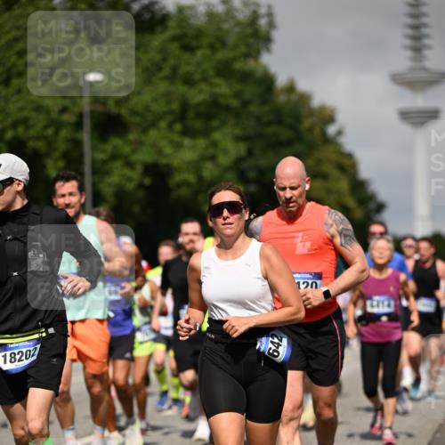 29.06.2025 - hella hamburg halbmarathon Dr. Thomas Lammeyer http://msf.ph/oto/8517287 29.06.2025 10:03:48 Kennedybrücke 1006, 1125, 1642, 1834, 1955, 2099, 2348, 2364, 2391, 2432, 2676, 2910, 3279, 3668, 3836, 4231, 5015, 5134, 5420, 6202, 6414, 6415, 6581, 6587, 7547, 7786, 8223, 8285, 8330, 8394, 8402, 8520, 8573, 9488, 9907, 9984, 10031, 10093, 10788, 11158 meine-sportfotos.de