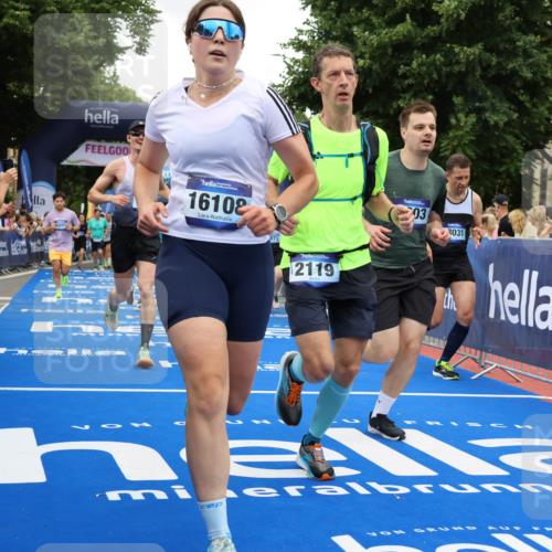 29.06.2025 - hella hamburg halbmarathon Strokosch-Dieckow http://msf.ph/oto/8517327 29.06.2025 10:55:11 Ziel 1549, 1628, 2119, 2448, 3041, 3945, 4903, 5643, 6355, 6723, 6891, 8691, 8973, 9361, 9380, 10188, 10191, 10192, 10263, 10582, 11184, 11747, 11976, 12248, 12961, 13470, 14834, 14948, 15854, 16108, 16521, 16630, 17842, 18031, 18380, 18531, 18966 meine-sportfotos.de