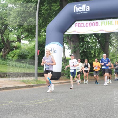 29.06.2025 - hella hamburg halbmarathon KatJ http://msf.ph/oto/8517341 29.06.2025 10:47:59 Zwischen KM18-KM19 3400, 3740, 5602, 5603, 5708, 6580, 7006, 7757 meine-sportfotos.de
