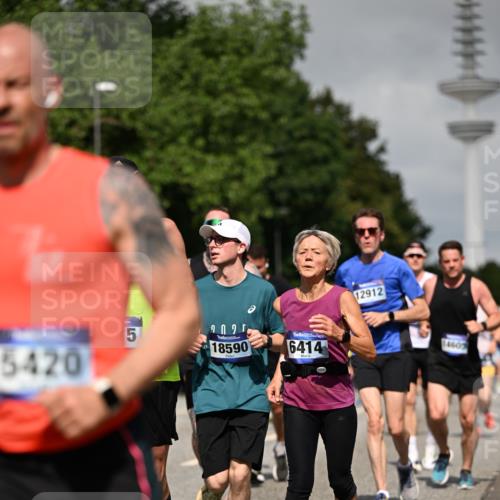 29.06.2025 - hella hamburg halbmarathon Dr. Thomas Lammeyer http://msf.ph/oto/8517352 29.06.2025 10:03:50 Kennedybrücke 1006, 1125, 1334, 1642, 1834, 1955, 2099, 2348, 2676, 2677, 2910, 3177, 3279, 3668, 3836, 4231, 5015, 5134, 5341, 5420, 6202, 6414, 6415, 6581, 6587, 7547, 7786, 8223, 8285, 8330, 8394, 8402, 8520, 8573, 9984, 10031, 10093, 10788, 11158 meine-sportfotos.de