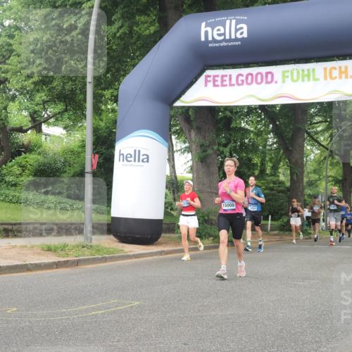 29.06.2025 - hella hamburg halbmarathon KatJ http://msf.ph/oto/8517522 29.06.2025 10:48:06 Zwischen KM18-KM19 1264, 3400, 6708, 7049 meine-sportfotos.de