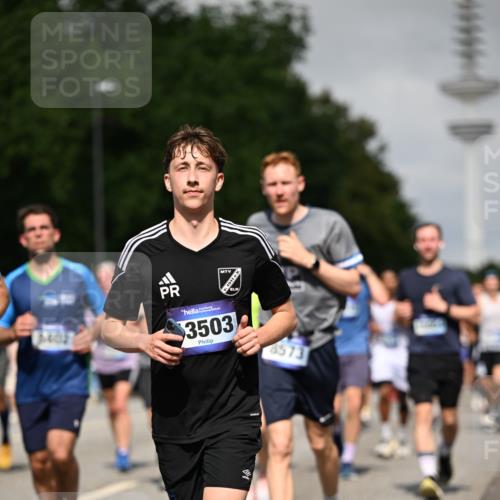 29.06.2025 - hella hamburg halbmarathon Dr. Thomas Lammeyer http://msf.ph/oto/8517647 29.06.2025 10:03:59 Kennedybrücke 1006, 1125, 1180, 1239, 1334, 1642, 1834, 2099, 2348, 2676, 2677, 2910, 3112, 3177, 3861, 3898, 4231, 4796, 5015, 5134, 5341, 5420, 5728, 6082, 6084, 6202, 6260, 6414, 6415, 6462, 6581, 6587, 7786, 7824, 8223, 8285, 8394, 8402, 8520, 8573, 8730, 9611, 10031, 10044, 10093, 10337, 10582, 10788, 11158, 11159, 11366 meine-sportfotos.de