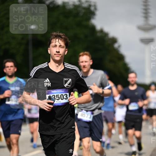 29.06.2025 - hella hamburg halbmarathon Dr. Thomas Lammeyer http://msf.ph/oto/8517652 29.06.2025 10:03:59 Kennedybrücke 1006, 1125, 1180, 1239, 1334, 1642, 1834, 2099, 2348, 2676, 2677, 2910, 3112, 3177, 3861, 3898, 4231, 4796, 5015, 5134, 5341, 5420, 5728, 6082, 6084, 6202, 6260, 6414, 6415, 6462, 6581, 6587, 7786, 7824, 8223, 8285, 8394, 8402, 8520, 8573, 8730, 9611, 10031, 10044, 10093, 10337, 10582, 10788, 11158, 11159, 11366 meine-sportfotos.de