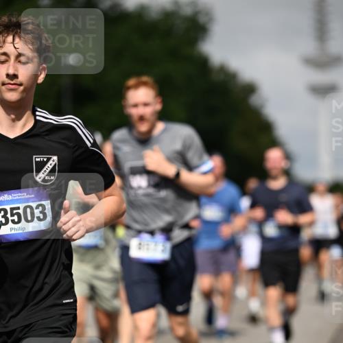 29.06.2025 - hella hamburg halbmarathon Dr. Thomas Lammeyer http://msf.ph/oto/8517671 29.06.2025 10:04:00 Kennedybrücke 1006, 1125, 1180, 1239, 1334, 1642, 1834, 2099, 2348, 2676, 2677, 3112, 3177, 3861, 3898, 4231, 4796, 5015, 5134, 5341, 5420, 5728, 6082, 6084, 6202, 6260, 6414, 6415, 6462, 6581, 6587, 7786, 7824, 8223, 8285, 8394, 8402, 8520, 8531, 8573, 8730, 9611, 10031, 10044, 10093, 10337, 10582, 10788, 11158, 11159, 11366 meine-sportfotos.de