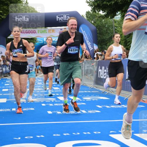 29.06.2025 - hella hamburg halbmarathon Strokosch-Dieckow http://msf.ph/oto/8517698 29.06.2025 10:55:28 Ziel 1130, 2252, 2771, 3037, 4189, 4951, 5287, 5319, 6591, 6938, 8487, 8573, 11554, 11568, 12196, 12544, 12584, 13234, 13236, 13267, 14036, 14592, 16110, 16213, 16334, 16609, 16985, 17603, 17615, 17940 meine-sportfotos.de