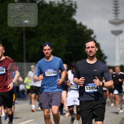 29.06.2025 - hella hamburg halbmarathon Dr. Thomas Lammeyer http://msf.ph/oto/8517722 29.06.2025 10:04:02 Kennedybrücke 1006, 1125, 1180, 1239, 1334, 2099, 2346, 2348, 2676, 2677, 3112, 3177, 3861, 3898, 4231, 4796, 5341, 5728, 6082, 6084, 6201, 6202, 6260, 6414, 6415, 6462, 6581, 6602, 7786, 7824, 8223, 8394, 8402, 8520, 8531, 8573, 8730, 9611, 10031, 10044, 10093, 10337, 10582, 10788, 11158, 11159, 11366 meine-sportfotos.de
