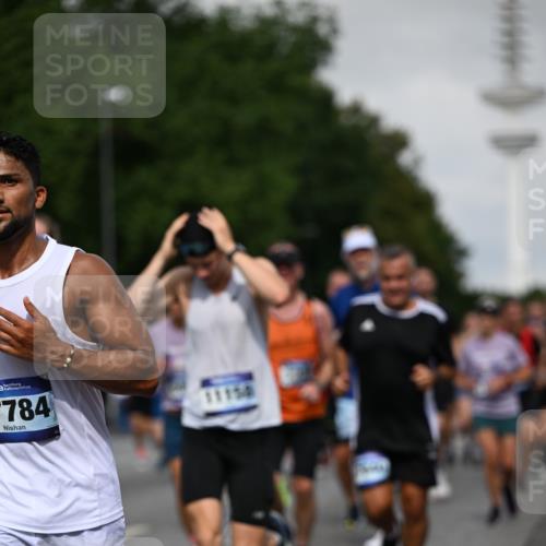 29.06.2025 - hella hamburg halbmarathon Dr. Thomas Lammeyer http://msf.ph/oto/8517838 29.06.2025 10:04:05 Kennedybrücke 1006, 1180, 1239, 1264, 1334, 2099, 2159, 2346, 2348, 2582, 2584, 2677, 3112, 3177, 3861, 3898, 4013, 4231, 4594, 4796, 5341, 5728, 6082, 6084, 6104, 6201, 6202, 6260, 6462, 6581, 6602, 7159, 7786, 7824, 8223, 8394, 8402, 8520, 8531, 8573, 8730, 9611, 10031, 10044, 10268, 10337, 10582, 10788, 11158, 11159, 11366 meine-sportfotos.de