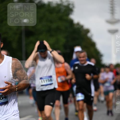 29.06.2025 - hella hamburg halbmarathon Dr. Thomas Lammeyer http://msf.ph/oto/8517842 29.06.2025 10:04:05 Kennedybrücke 1006, 1180, 1239, 1264, 1334, 2099, 2159, 2346, 2348, 2582, 2584, 2677, 3112, 3177, 3861, 3898, 4013, 4231, 4594, 4796, 5341, 5728, 6082, 6084, 6104, 6201, 6202, 6260, 6462, 6581, 6602, 7159, 7786, 7824, 8223, 8394, 8402, 8520, 8531, 8573, 8730, 9611, 10031, 10044, 10268, 10337, 10582, 10788, 11158, 11159, 11366 meine-sportfotos.de