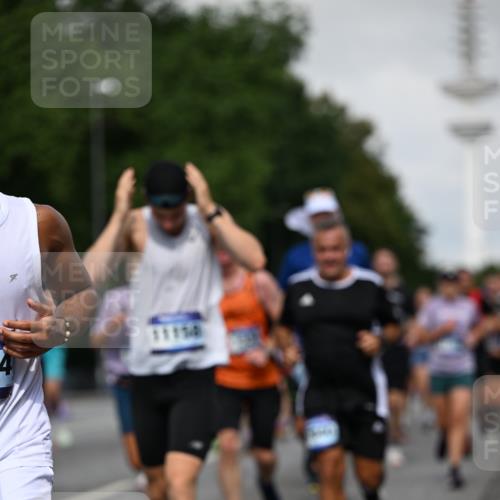 29.06.2025 - hella hamburg halbmarathon Dr. Thomas Lammeyer http://msf.ph/oto/8517848 29.06.2025 10:04:05 Kennedybrücke 1006, 1180, 1239, 1264, 1334, 2099, 2159, 2346, 2348, 2582, 2584, 2677, 3112, 3177, 3861, 3898, 4013, 4231, 4594, 4796, 5341, 5728, 6082, 6084, 6104, 6201, 6202, 6260, 6462, 6581, 6602, 7159, 7786, 7824, 8223, 8394, 8402, 8520, 8531, 8573, 8730, 9611, 10031, 10044, 10268, 10337, 10582, 10788, 11158, 11159, 11366 meine-sportfotos.de
