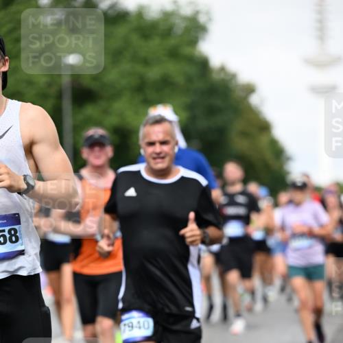 29.06.2025 - hella hamburg halbmarathon Dr. Thomas Lammeyer http://msf.ph/oto/8517886 29.06.2025 10:04:06 Kennedybrücke 1006, 1180, 1239, 1264, 1334, 2099, 2159, 2346, 2348, 2447, 2582, 2584, 2677, 3112, 3177, 3861, 3898, 4013, 4231, 4594, 4796, 5341, 5728, 6082, 6084, 6104, 6201, 6202, 6260, 6462, 6581, 6602, 7159, 7786, 7824, 8223, 8394, 8402, 8520, 8531, 8573, 8730, 9611, 10031, 10044, 10268, 10337, 10582, 10587, 10788, 11158, 11159, 11366 meine-sportfotos.de