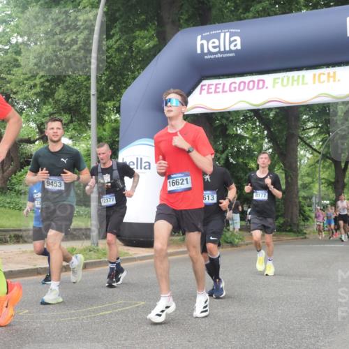29.06.2025 - hella hamburg halbmarathon KatJ http://msf.ph/oto/8517904 29.06.2025 10:48:18 Zwischen KM18-KM19 2911, 5613, 5870, 7306, 8177, 8590 meine-sportfotos.de