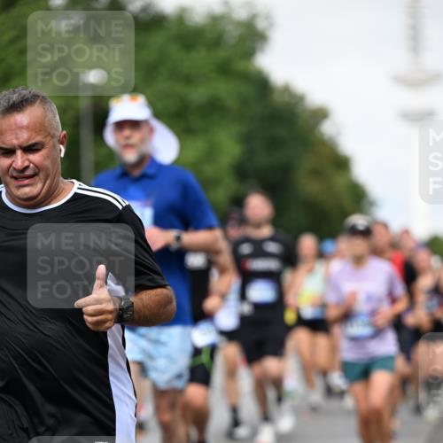 29.06.2025 - hella hamburg halbmarathon Dr. Thomas Lammeyer http://msf.ph/oto/8517908 29.06.2025 10:04:07 Kennedybrücke 1006, 1180, 1239, 1264, 1334, 2099, 2159, 2346, 2348, 2447, 2582, 2584, 2677, 3112, 3177, 3861, 3898, 4013, 4231, 4594, 4796, 5341, 5728, 6082, 6084, 6104, 6201, 6202, 6260, 6462, 6581, 6602, 7159, 7786, 7824, 8394, 8402, 8520, 8531, 8573, 8730, 9611, 10031, 10044, 10268, 10337, 10582, 10587, 10788, 11158, 11159, 11366 meine-sportfotos.de