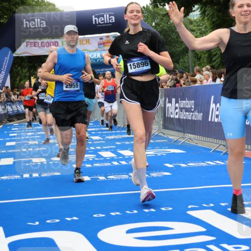 29.06.2025 - hella hamburg halbmarathon Strokosch-Dieckow http://msf.ph/oto/8517937 29.06.2025 10:55:37 Ziel 1120, 1143, 1834, 2955, 2982, 3037, 4897, 5021, 6924, 8255, 8573, 8618, 10212, 11039, 11554, 11568, 12196, 12483, 12515, 12544, 12584, 13267, 14036, 14365, 14592, 14909, 15896, 16110, 17615, 18064, 18190 meine-sportfotos.de