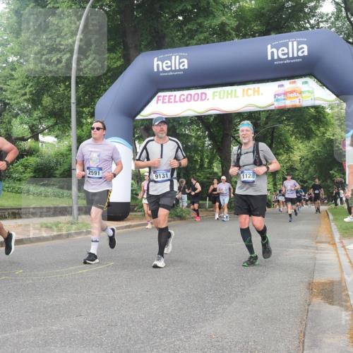 29.06.2025 - hella hamburg halbmarathon KatJ http://msf.ph/oto/8518134 29.06.2025 10:48:26 Zwischen KM18-KM19 1128, 2591 meine-sportfotos.de